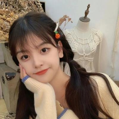 垃圾箱里的婴儿 海报