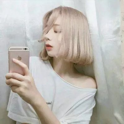 一个女大学生的告白 海报